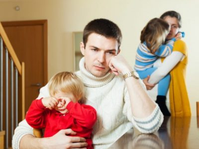 как при разводе оставить ребенка с отцом